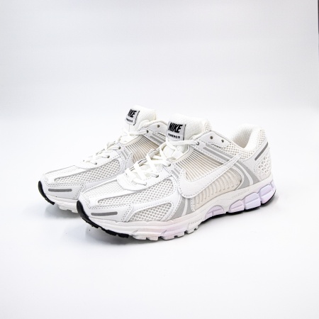 Кроссовки Air Zoom Vomero 5 Triple White S10897-04